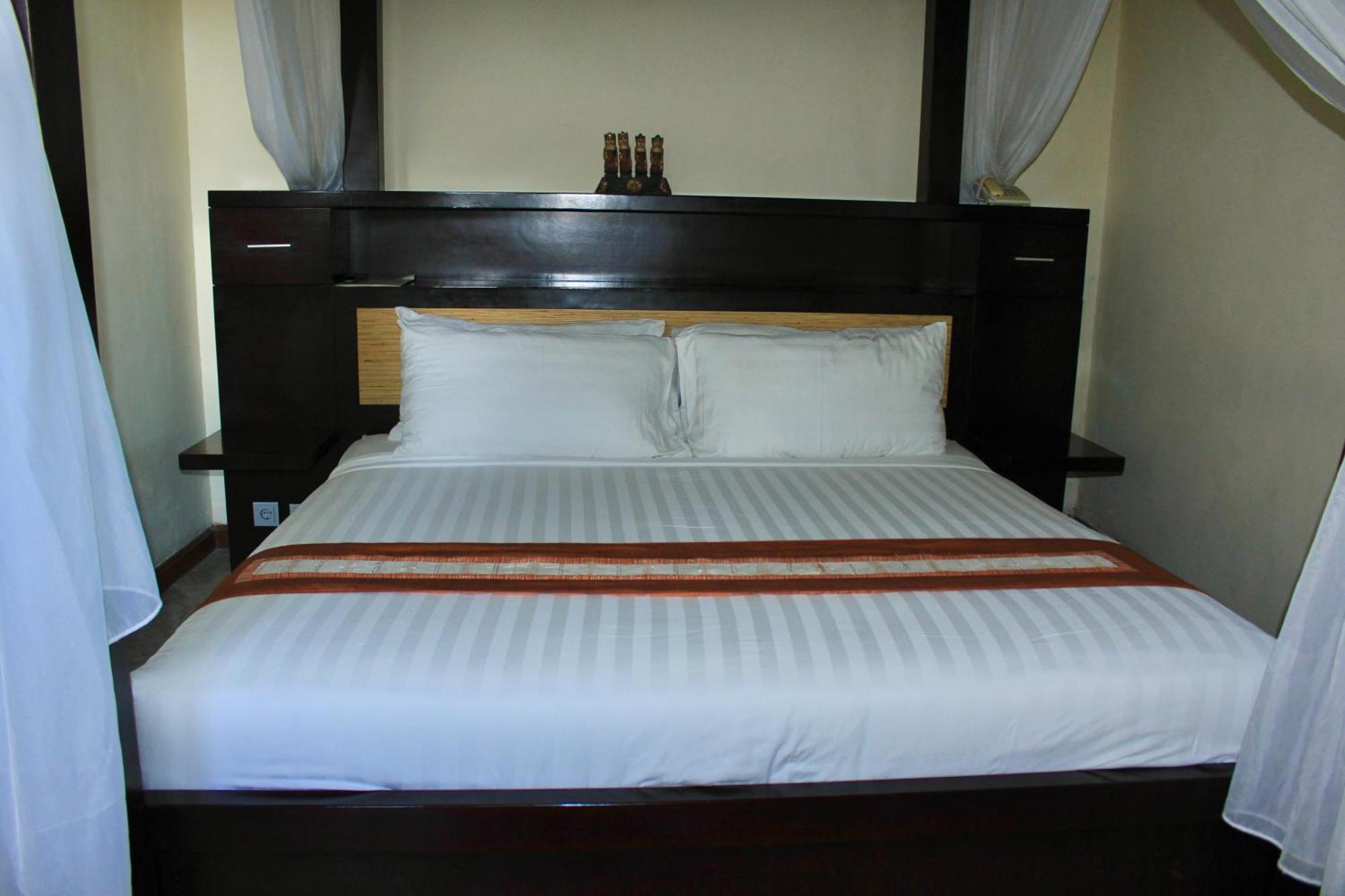 One-Bedroom Apartment with Private Pool,1590358504:JPEG